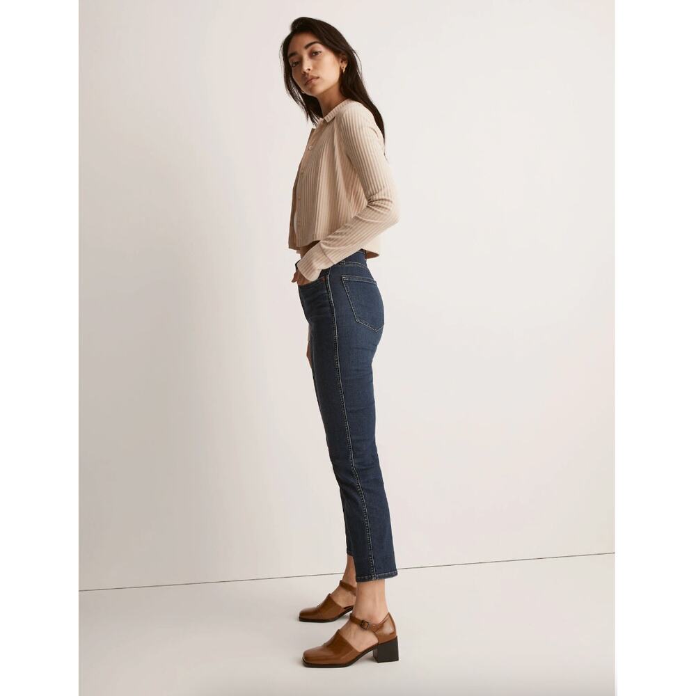 MADEWELL Mid-Rise Stovepipe Jeans in Dahill Wash // 25 - Picture 11 of 12